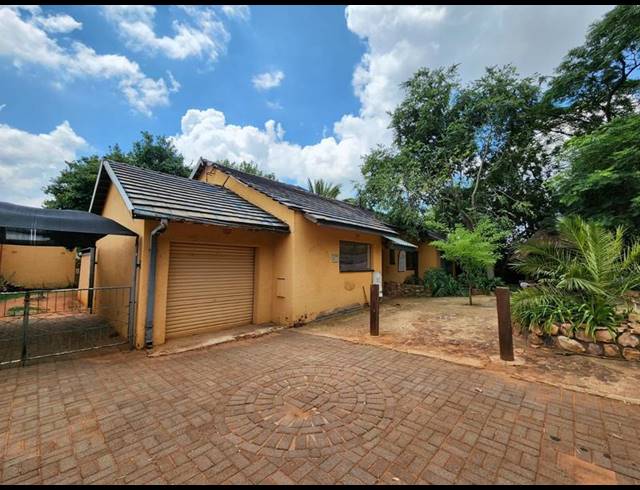 3 BEDROOM PROPERTY TO RENT IN GREENHILLS